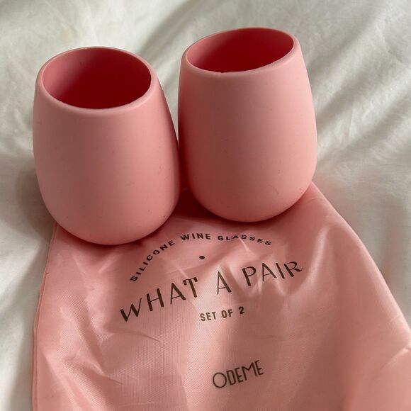 Odeme Pink Silicone Wine Glasses - Picture 4 of 6